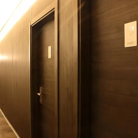 Poshtel - Premium