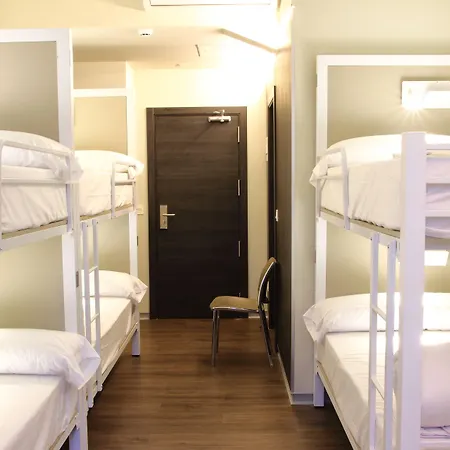 Hostel Poshtel - Premium Bilbao