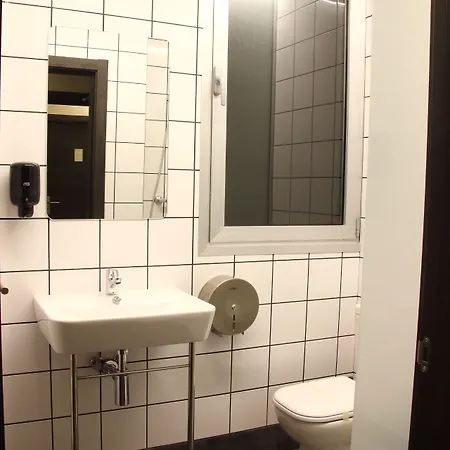 Vandrarhem Poshtel - Premium Bilbao