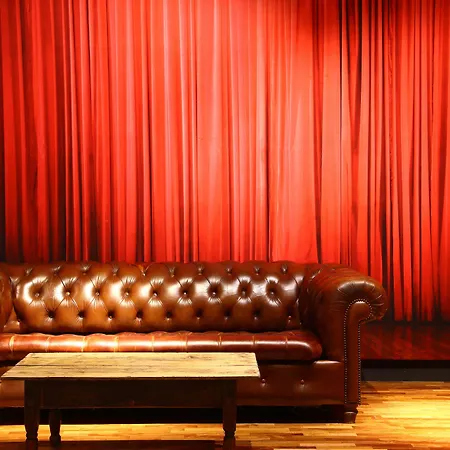 Vandrarhem Poshtel - Premium Bilbao