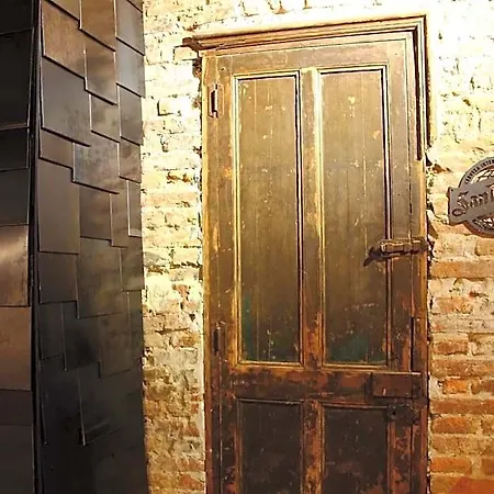 Poshtel - Premium Hostel *