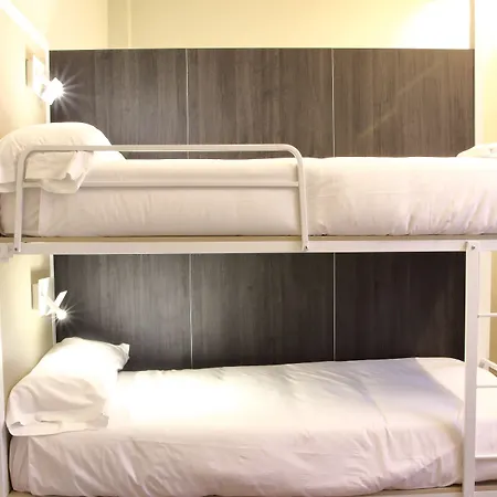 Hostel Poshtel - Premium *