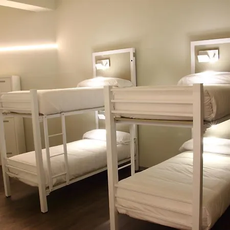 Hostel Poshtel - Premium *