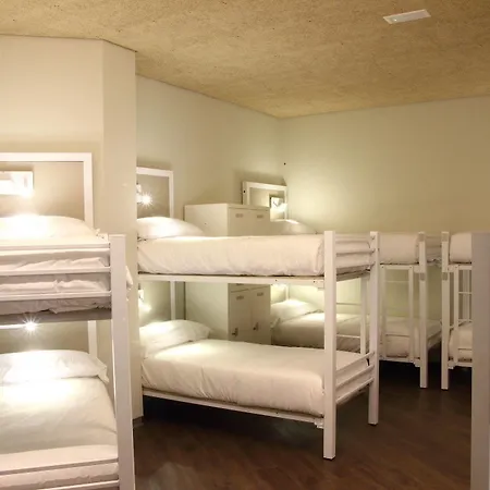 Hostel Poshtel - Premium Bilbao