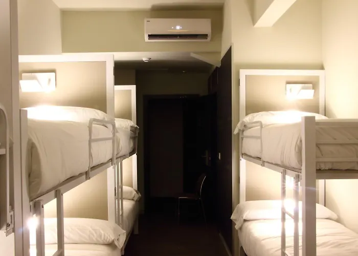 Hostel Poshtel - Premium *